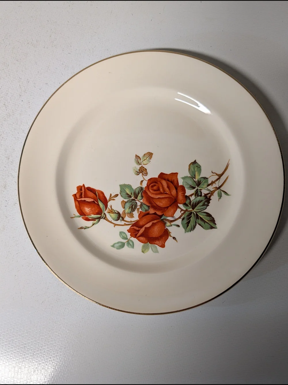 Universal Cambridge Camwood Ivory American Beauty Rose Dinner Plates -Set of 4